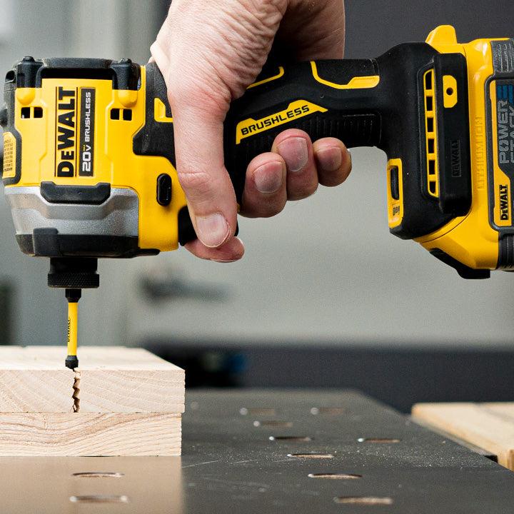 Dewalt drill best sale brushless vs brushed